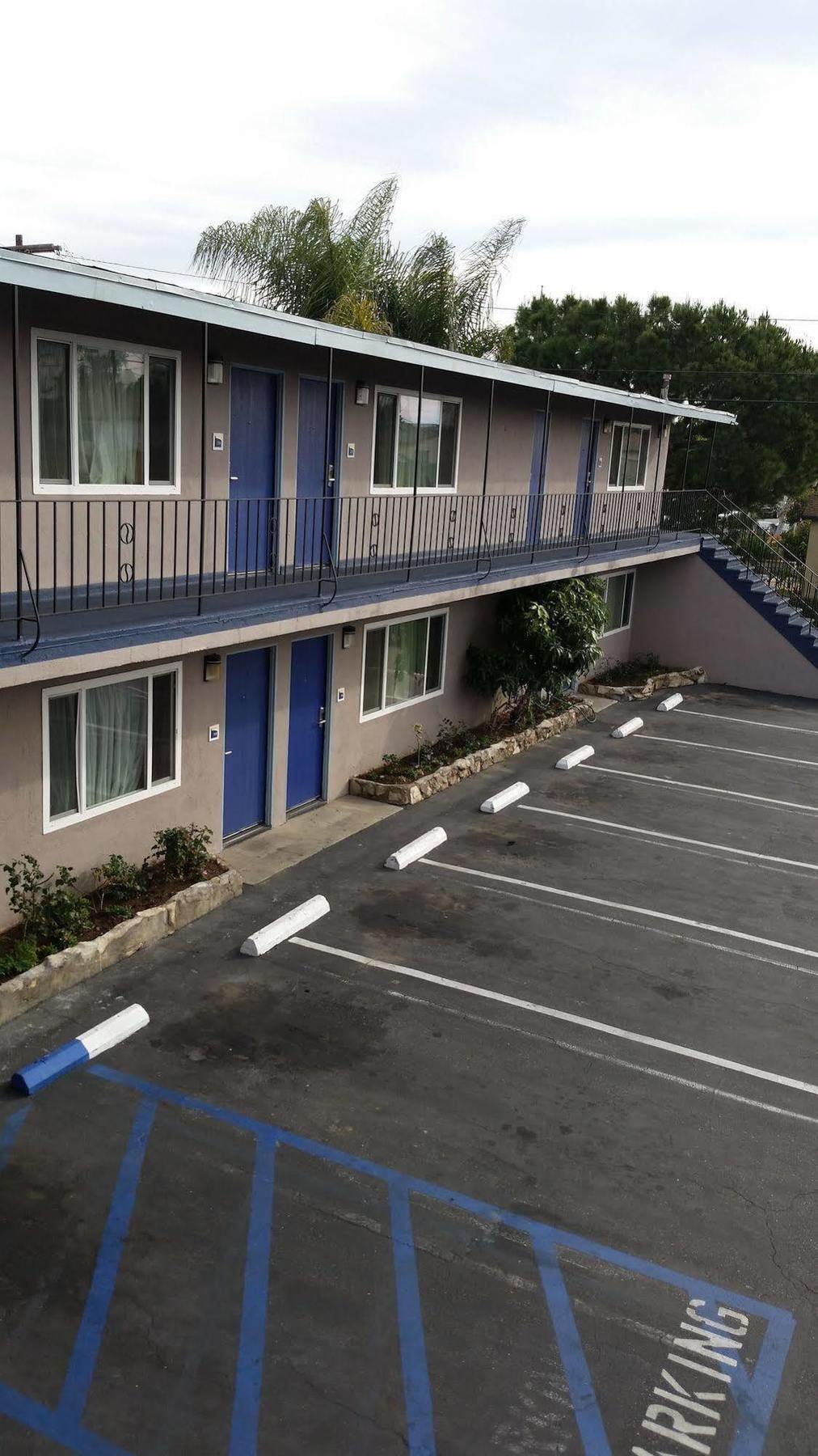 Del Aire Inn Lennox Exterior photo